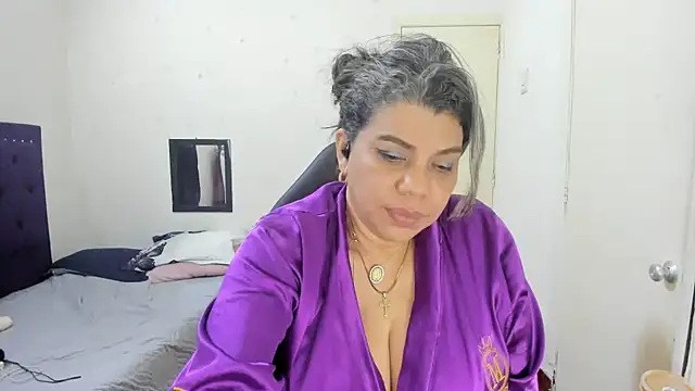 vikyadams' Live XXX Chat