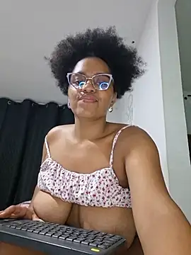 corinastonee's Live XXX Chat