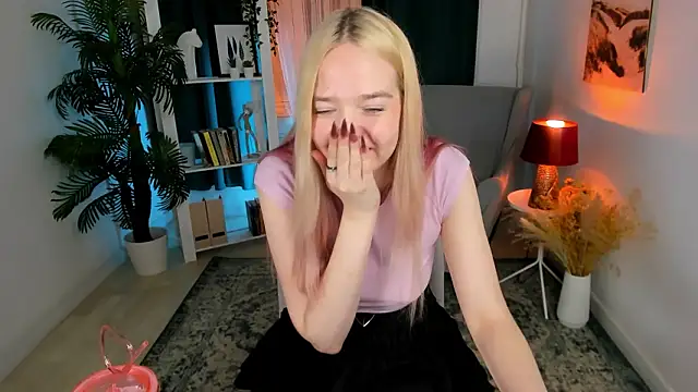 BellaMontgomery – Naživo XXX chat