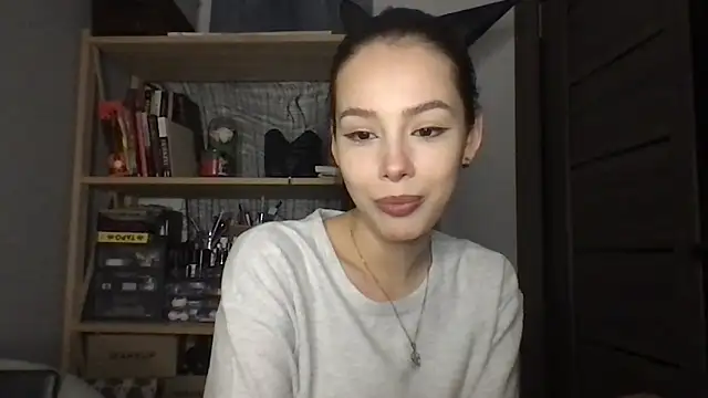 دردشة Yuna5343 الجنسية المباشرة