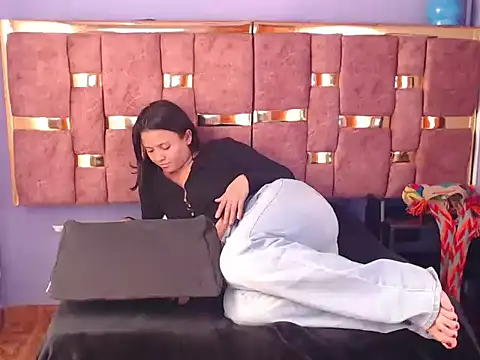 shantall_05: απευθείας συνομιλία ΧΧΧ