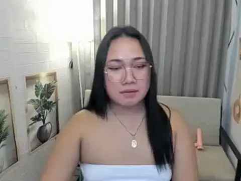 Онлайн чат XXX TsUncutKaren