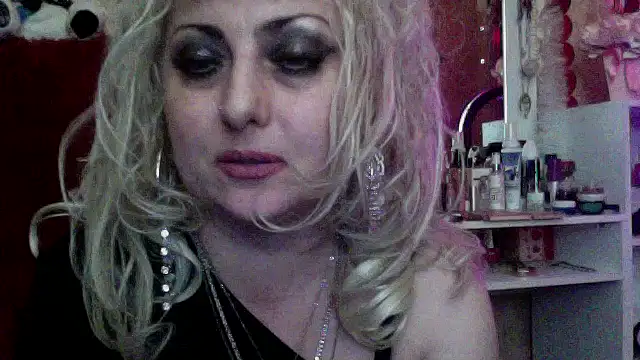 xHot_Amazonq Live XXX Chat