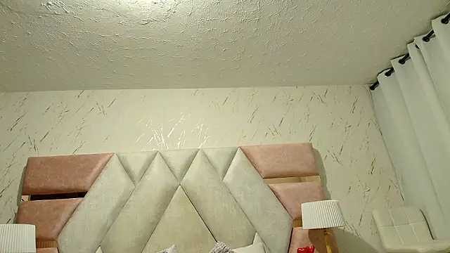 Živý XXX chat NatashaRoss_t