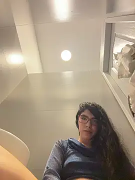 dani_bela 现场XXX聊天