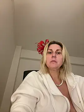 Amelia9798 – Naživo XXX chat