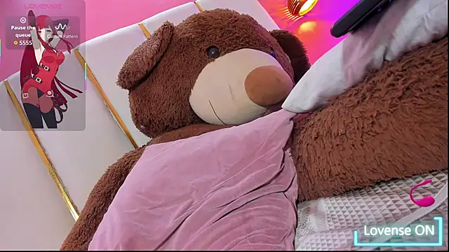 mia_collinsss – Kamerová šou