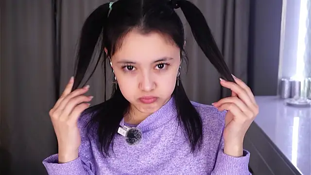 AvisLevien élő XXX-chatje