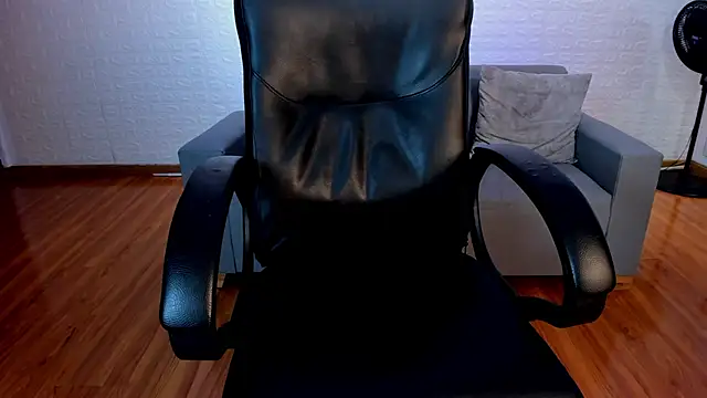 Tyler-Brown Live XXX Chat