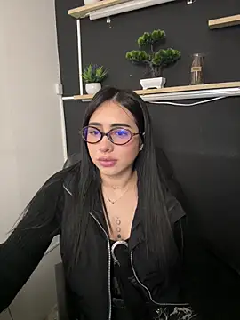 isabella_jade: απευθείας συνομιλία ΧΧΧ