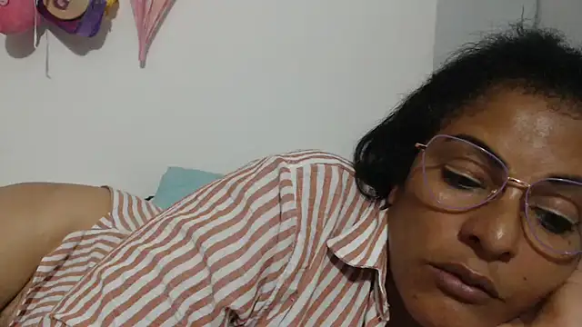 kateleyagrey Chat XXX in diretta