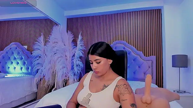 SelenaStonneのライブXXXチャット