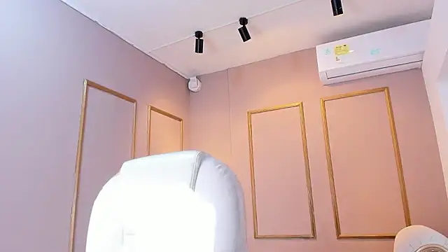 NahimiThompson 라이브 XXX 채팅