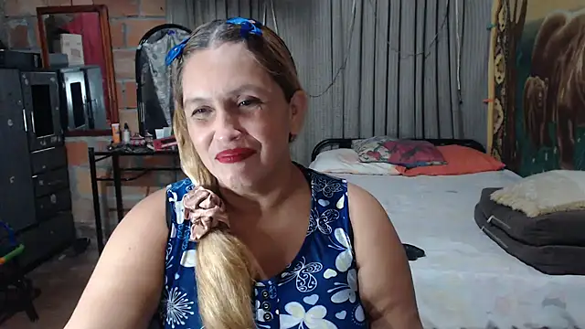 Chat XXX en directo de mom_son_dirty