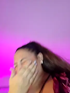 VickyHoult 即時 XXX 聊天