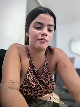 Czat XXX na żywo – Kaily_Sweet16