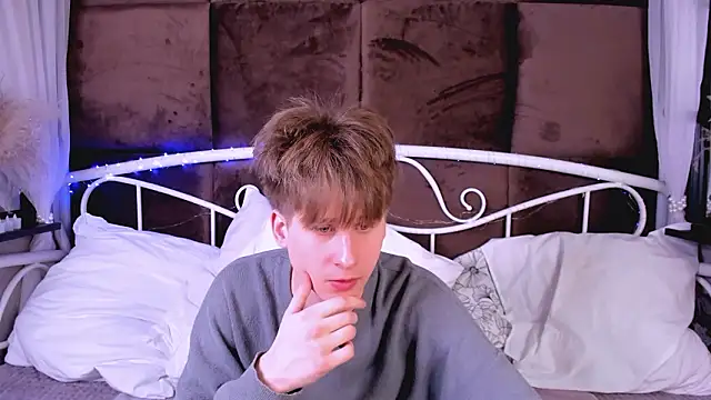 Chat XXX en directo de ScottPierce