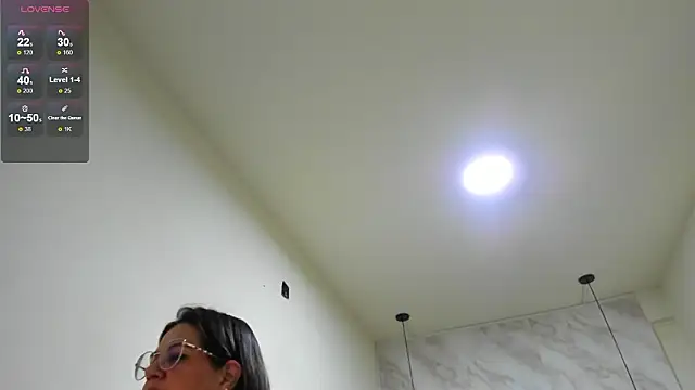 Luciifeer_ 现场XXX聊天