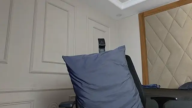 Chat XXX ao vivo de KingAlexis_