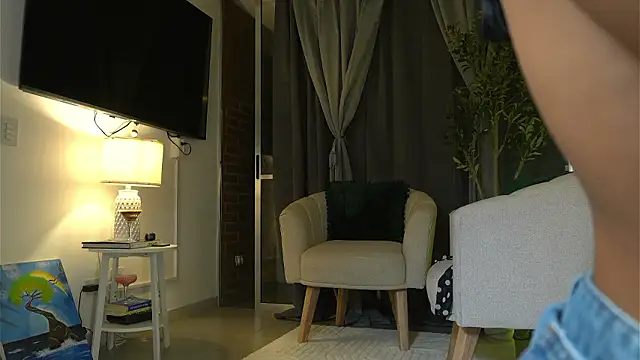 kendall_ruiz's Live XXX Chat