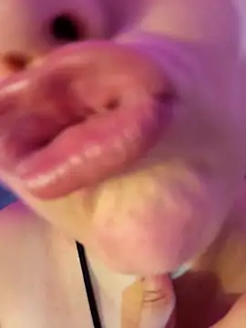 Chatroom XXX en direct de VickyHoult