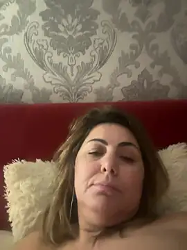 Chatroom XXX en direct de Emma_roqueen