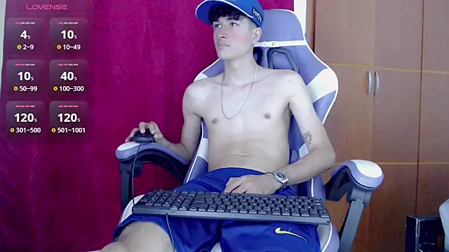 Johnny_cagee_: вебкам-шоу