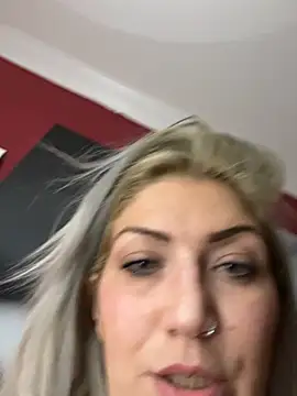 LittleMissEeve Live XXX-chat