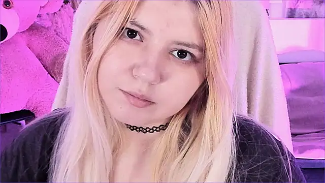 DiaAngell élő XXX-chatje