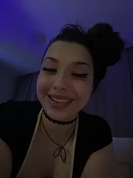 Lucy_louras Chat XXX in diretta