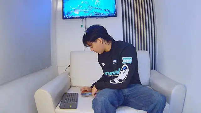 toji_luxxer Live XXX-Chat