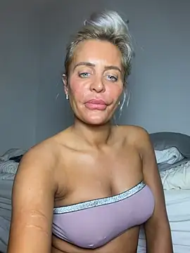 AliceDx – Live XXX-chat