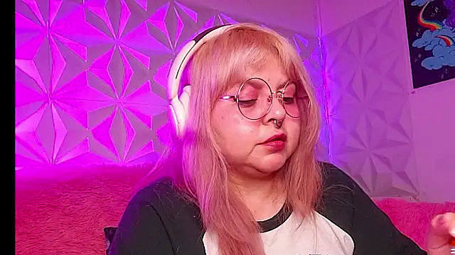 Satyn_dollのライブXXXチャット