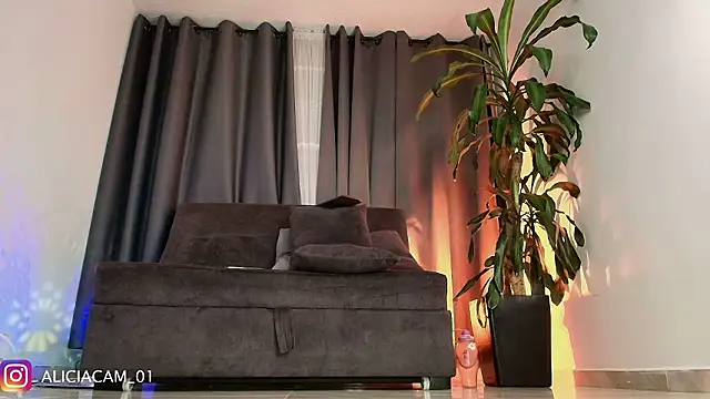 Aliciawonderxx Chat XXX live