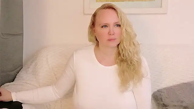 Sarah4you 即時 XXX 聊天