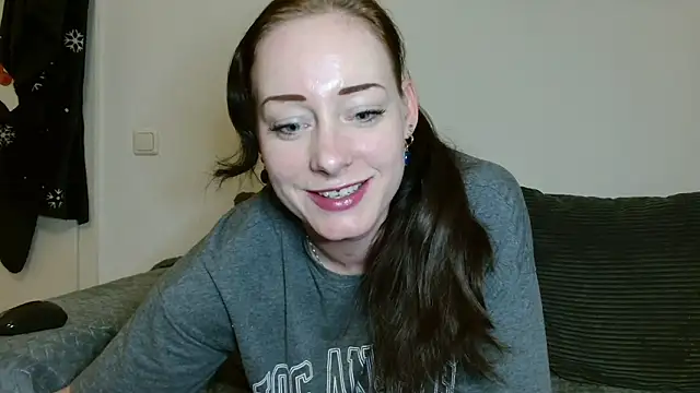 Chat +18 de Jasmin-White ao vivo