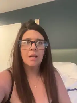 Nursevsbiker's Live XXX Chat