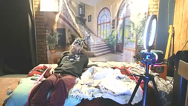 PropertyAndBiker – webcam-show