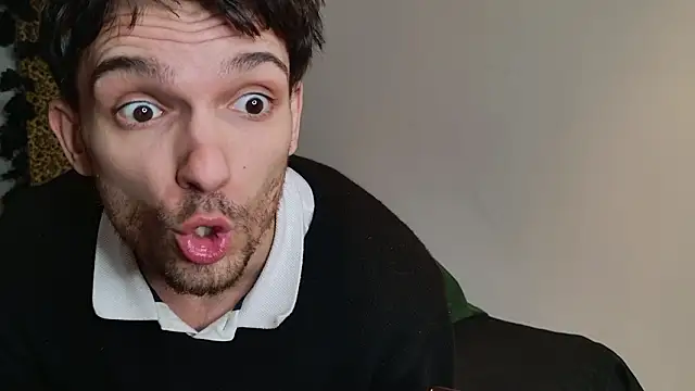 JackDesFeux élő XXX-chatje