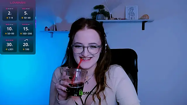 Chat +18 de luna_berryy ao vivo