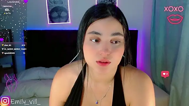Emily_vill Chat XXX in diretta