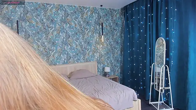 Chat XXX en directo de OdellaFrake