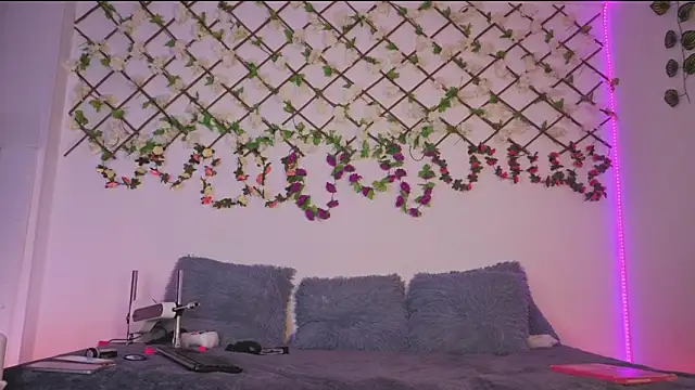 دردشة Lolarosesxs الجنسية المباشرة