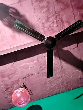 Pooja750: вебкам-шоу