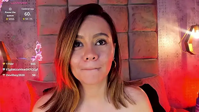 Chatroom XXX en direct de Sky_Junne