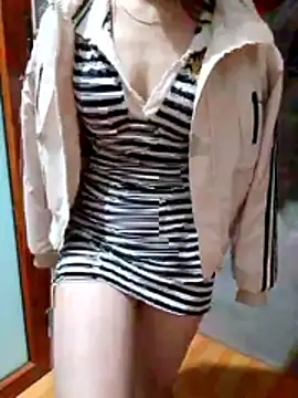 Chat XXX en directo de Myzak-