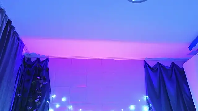 Chatroom XXX en direct de islendtakumi