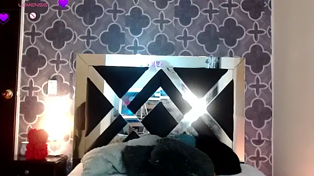 AdeleCruzz's Webcam Show