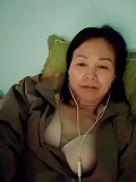 Chat XXX en directo de Lili-123k