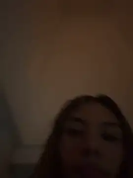 Amy-Dexter Adlı Modelin Canlı XXX Sohbeti